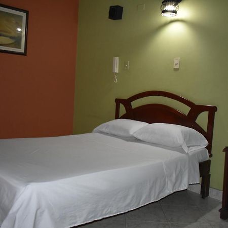 La Posada Del Viajero Ibagué Esterno foto